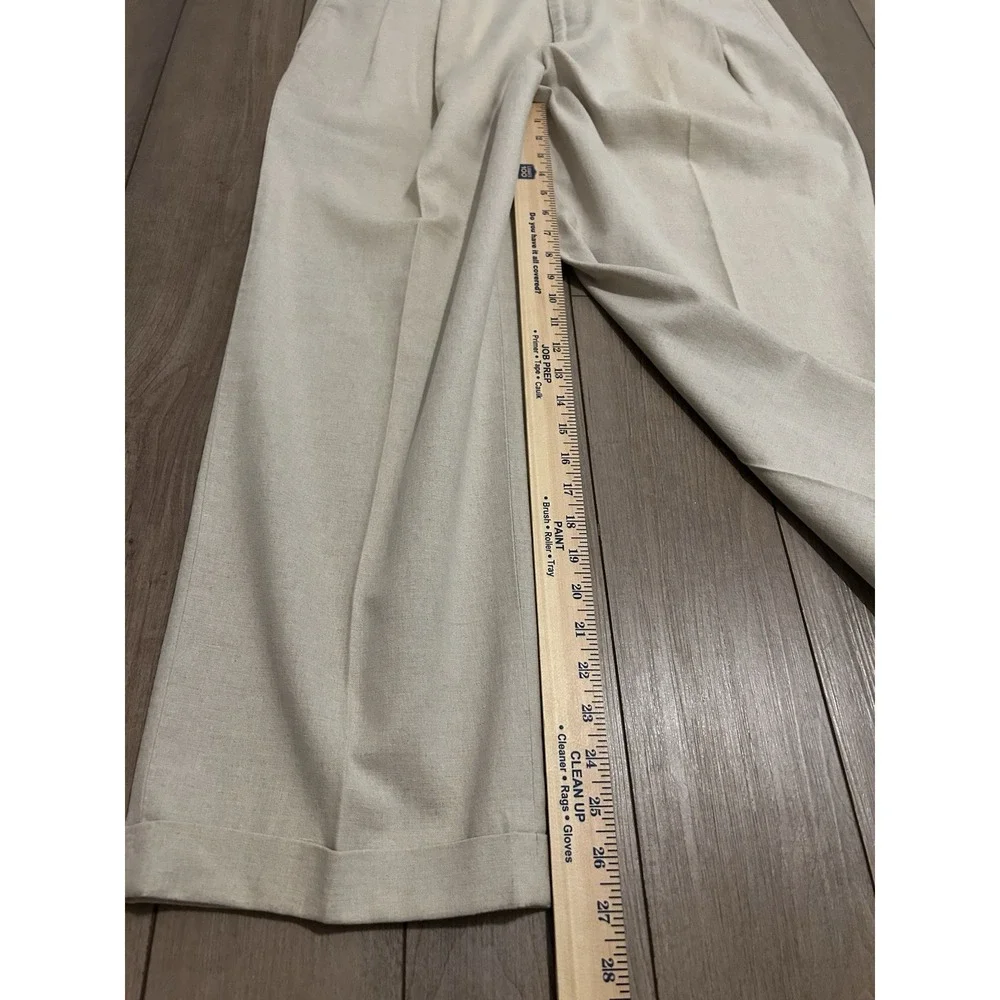 Van Heusen Men's Dress Pants 36x30 Beige Mid-Rise Pleated Cuffed Linen